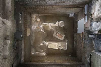 Археологи обнаружили комнату рабов с мебелью в Помпеях (Фото)