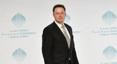 Больше не Илон Маск. Основатель Tesla сменил имя в Twitter