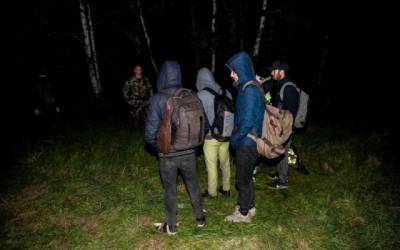 Литовские правозащитники: семью беженцев с детьми трижды вышвырнули из страны