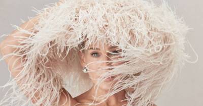 56-летняя Сара Джессика Паркер снялась в роскошных образах для Vogue (фото, видео)
