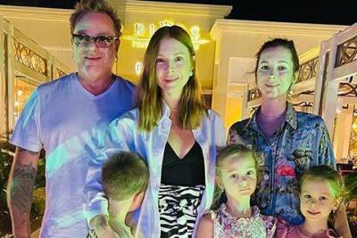 Наталья Подольская и Владимир Пресняков с сыновьями и родными отдыхают в Египте