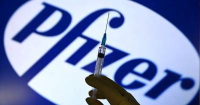 Украина получила почти 1,5 миллиона доз вакцины Pfizer