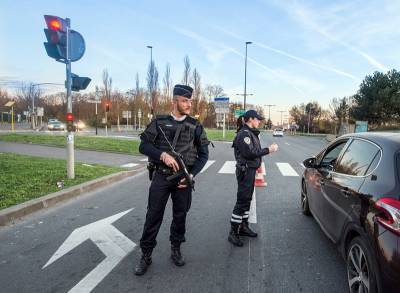 Раскрыты детали нападения на полицейского во Франции