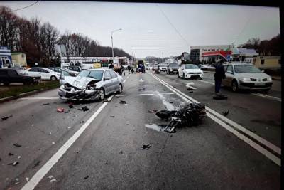 Под Белгородом водитель Тойота Ленд Крузер устроил массовое ДТП: пострадали два человека