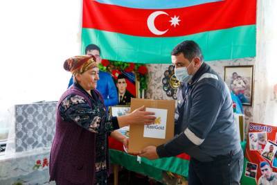 Оказана социальная помощь семьям малообеспеченных шехидов и ветеранов Дашкесана со стороны ЗАО “AzerGold” (ФОТО)