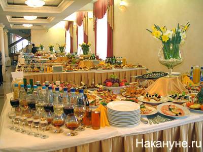 В Псковской области разрешили covid-free свадьбы и поминки