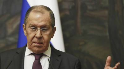 Лавров: США могли бы объяснить министру обороны Украины важность Минских соглашений