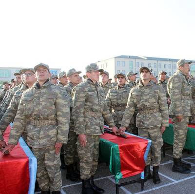 В азербайджанской армии состоялись церемонии принятия Военной присяги