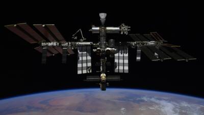 «Роскосмос» рассказал о запланированной на 16 ноября коррекции орбиты МКС