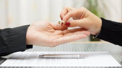 Рушить нельзя терпеть: Какие ошибки в первый год брака неизбежно ведут к разводу