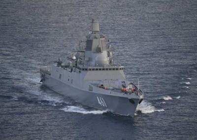 Hisutton: Корабль ВМФ РФ наблюдает за авианосной группой из Великобритании вблизи Омана