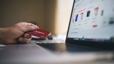 В АКИТ прокомментировали ситуацию с онлайн-продажами в нерабочие дни