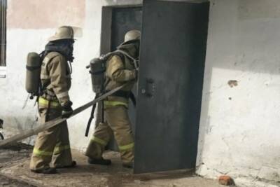 В Смоленской области во время пожара в нежилом доме пострадал человек