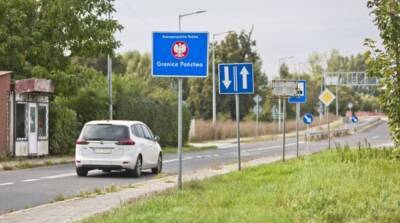 Польша закрывает пункт пропуска на границе с Беларусью