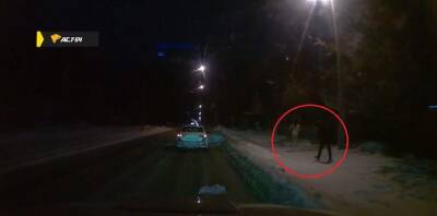 Голая девушка убегала от мужчины в Октябрьском районе Новосибирска
