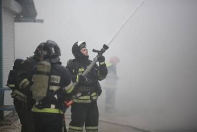 В Астрахани при пожаре в кафе пострадали люди