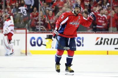 Овечкин отдал 600-ю результативную передачу в НХЛ и вышел на чистое пятое место по ассистам среди россиян