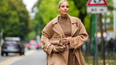 12 классических бежевых пальто, которые никогда не выйдут из моды
