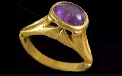Археологи обнаружили золотое кольцо, связанное со сверхъестественными силами (Фото) - lenta.ua - Украина - Израиль - Тель-Авив