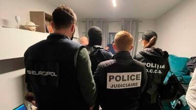 Европол арестовал семь подозреваемых в связях с хакерами из REvil