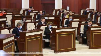 Парламентарии поддержали изменения в закон о нотариате