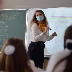 В Запорожской области отстранили от работы 584 педагогов, которые не были привиты