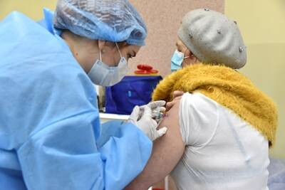 В Киеве пункт вакцинации от COVID-19 развернули прямо в церкви