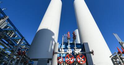 "Газпром" начал выполнять план по закачке газа в пять хранилищ