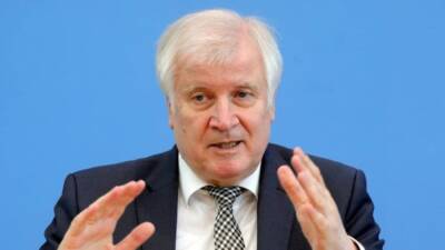 Глава МВД Германии: «Мы должны помочь Польше на границе»