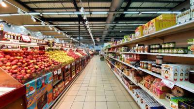 Скрывают цены и нарушают закон: 12 сетей супермаркетов в Израиле оштрафованы на 4 млн шекелей