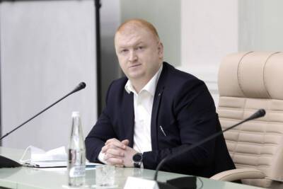 Глава белгородского депздрава объяснил очереди на вакцинацию введением QR-кодов