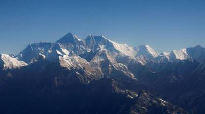 Спасатели нашли тела троих пропавших в Гималаях французских альпинистов