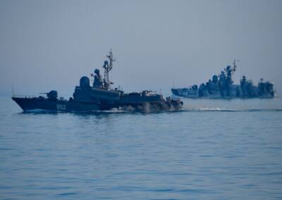 ЧФ контролирует действия кораблей ВМС США в Чёрном море