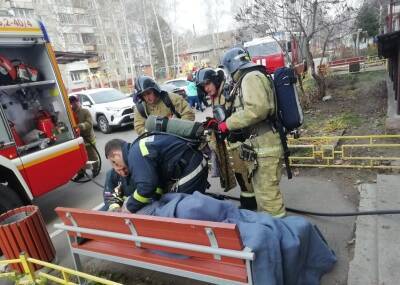 В Димитровграде пожарные спасли из огня мужчину и его питомца