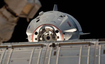 Дневник (Болгария): астронавты проведут 20 часов в капсуле Space X без туалета