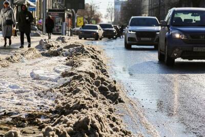 Власти проверят асфальтированные в снегопад дороги в Новосибирске