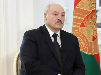 "Я не безумец, это крупнейшая ядерная держава". Лукашенко назвал условие вовлечения РФ в миграционный кризис на границе Беларуси с ЕС