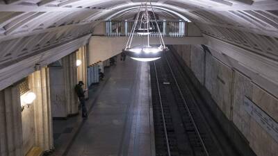 Движение на Замоскворецкой линии метро ввели в график после проверки поезда