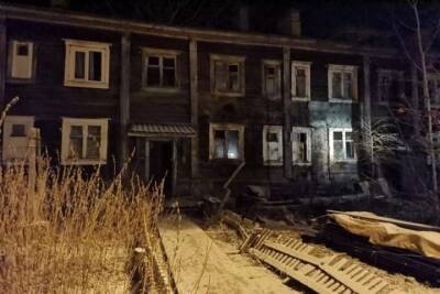 На окраине Архангельска в результате пожара погибли три человека