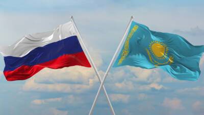 Министры обороны России и Казахстана подписали программу партнерства до 2024 года