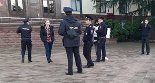 Активист оштрафован в Сочи после пикета в поддержку Навального