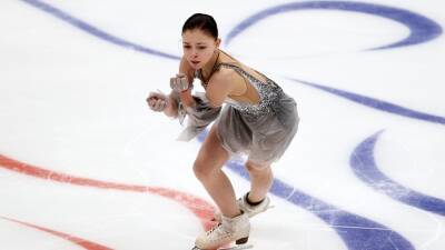 Самоделкина выиграла короткую программу на этапе Кубка России в Казани