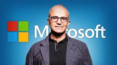 Глава Microsoft продал половину своих акций в компании