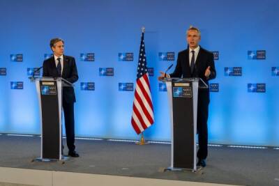 Глава Госдепа США и генсек НАТО намерены продолжить консультации по России и Украине