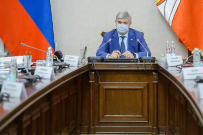 Воронежский губернатор дал положительный отзыв на федеральный законопроект о QR-кодах
