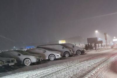 Зима по расписанию: Крым засыпало первым снегом