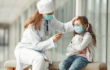 «Белые халаты»: В Беларуси резко выросла детская заболеваемость