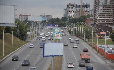 В Новосибирске продлили ограничения движения на Ипподромской улице
