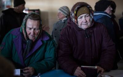 Пенсии в Украине выросли: кто и сколько получит с 1 декабря