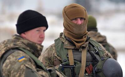 Украина стянула половину армии в Донбасс